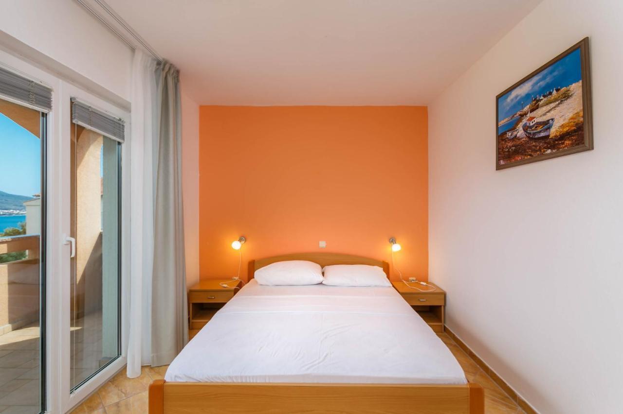 Apartmani Luka Kornić Exteriér fotografie