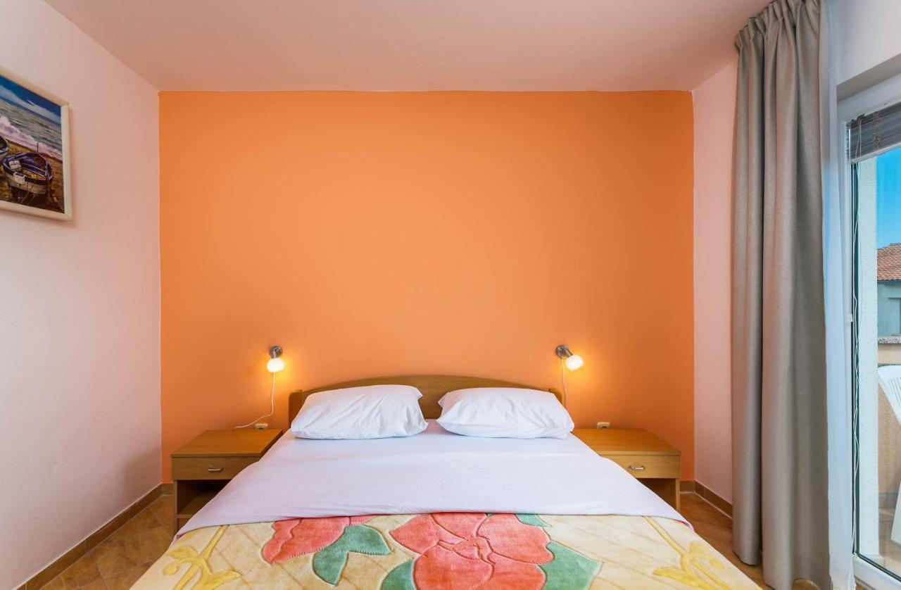 Apartmani Luka Kornić Exteriér fotografie