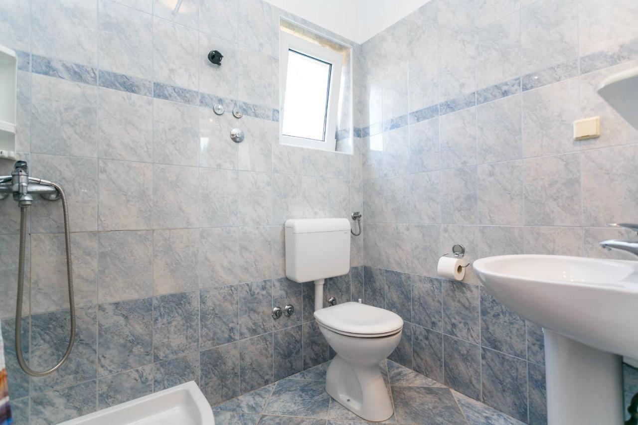 Apartmani Luka Kornić Exteriér fotografie